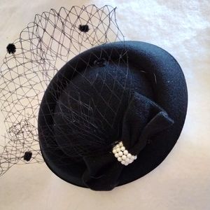 Just Listed Solid Black Color Mesh Faux Pearl